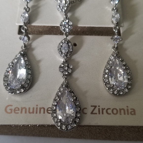 Cubic Zirconia Necklace and Earrings - Picture 3 of 4